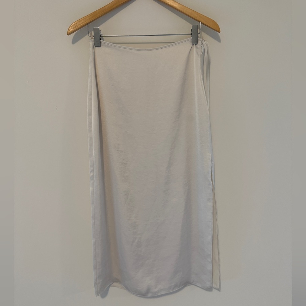 Aritzia Wilfred Satin Midi Skirt in Light Birch Size 4